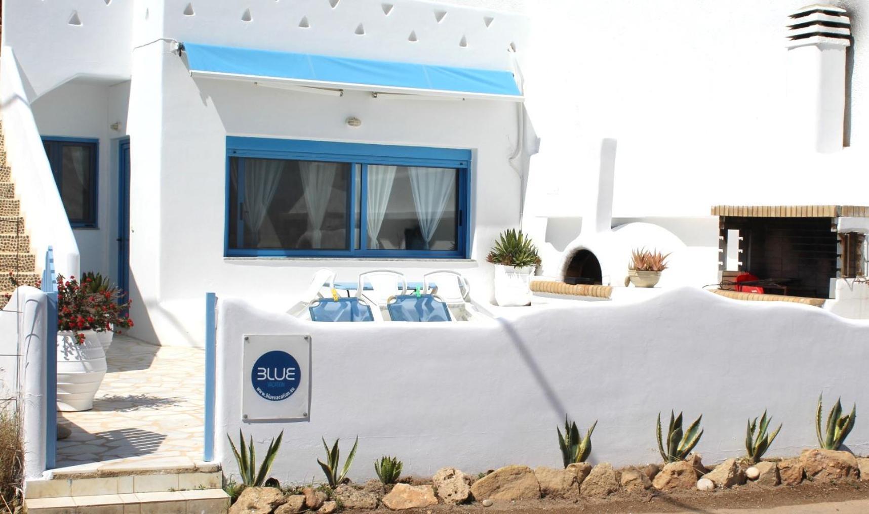 Blue Sea Villa & Apartments Makrýgialos Exterior foto